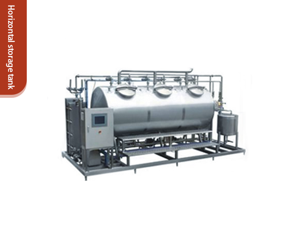 Horizontal storage tank